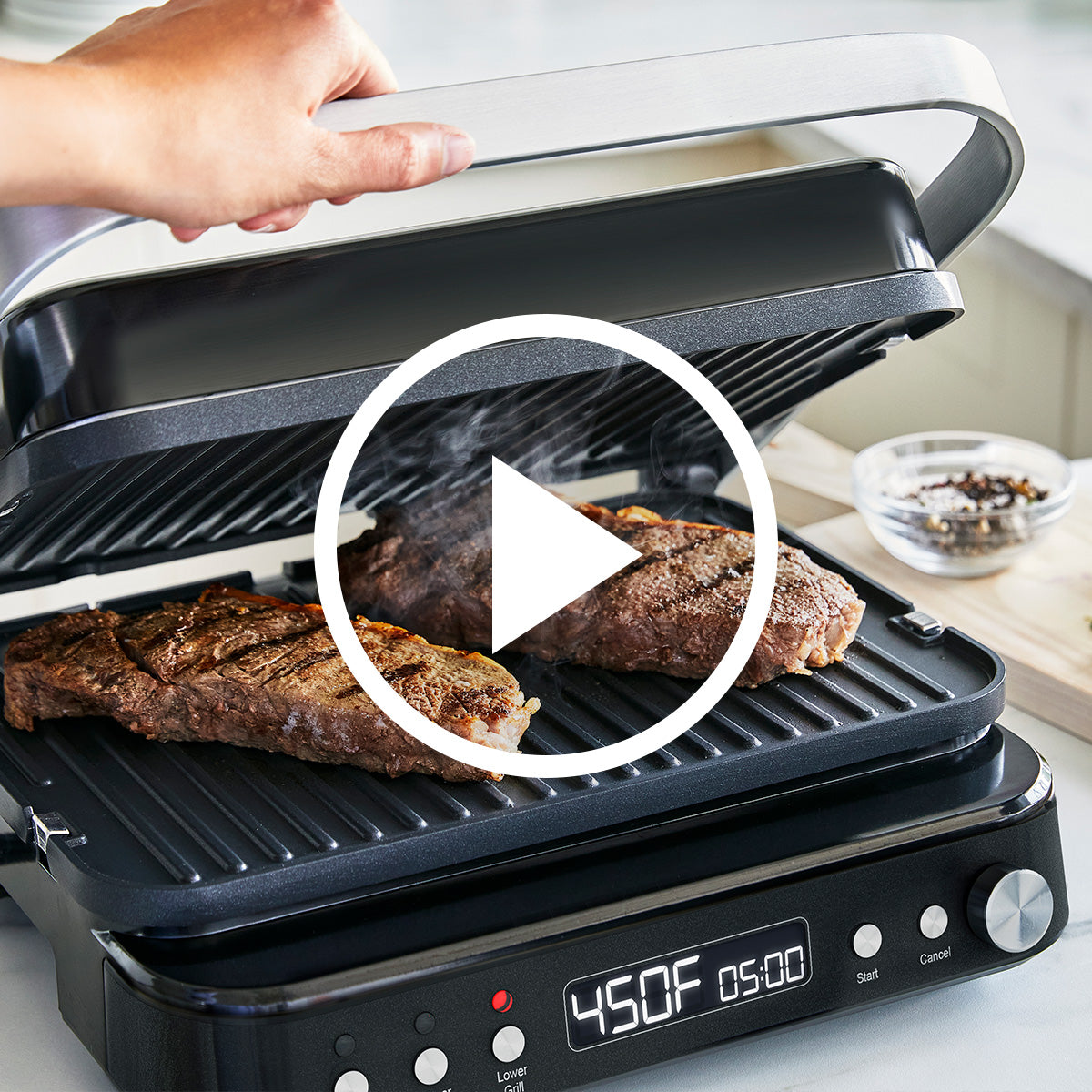 Bistro Noir Grill & Griddle